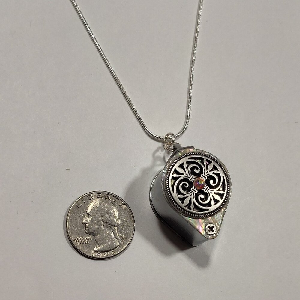 Magnifying Glass Mother of Pearl Fluer De Lis AB Crystal Loupe Pendant Necklace - Picture 2 of 9